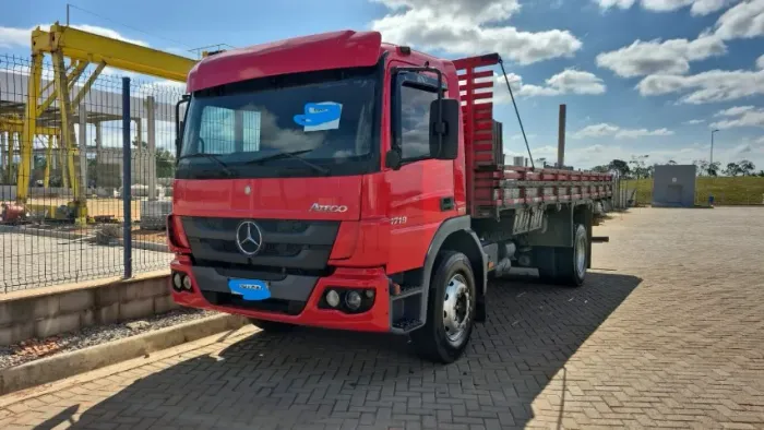 CAMINHÃO MB ATEGO 1719 - ANO 2014