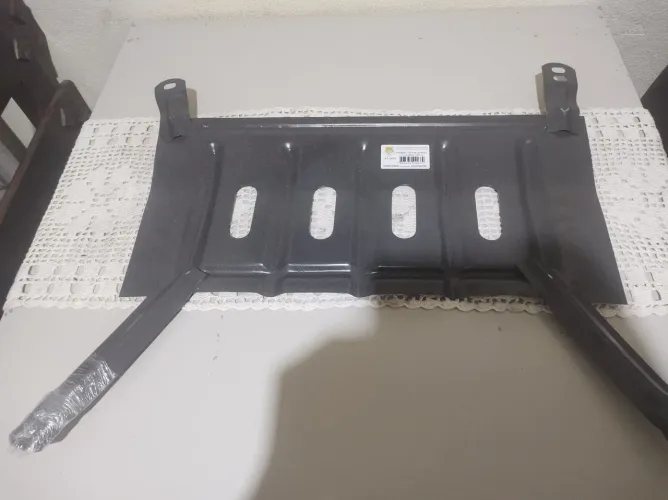 Protetor de Cárter Ford Fiesta 1996 a 2001 Atos AT-3050 Peito de Aço 1mm