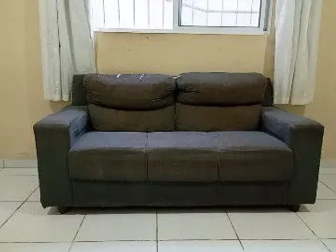 Sofás 2 e 3 lugares (2 peças)