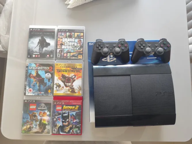 PlayStation 3 Slim + jogos