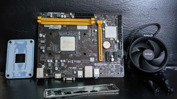 KIT UPGRADE - A320mh Biostar + Ryzen 3 2200g