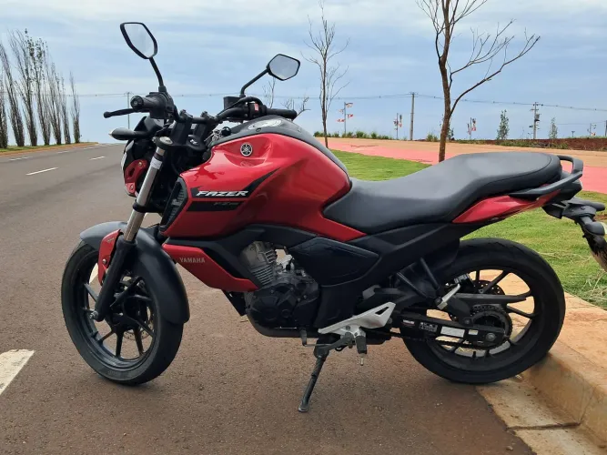 Fazer 150 ( valor 16.000 )