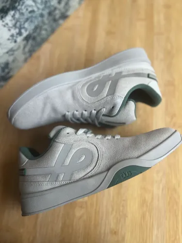 Tênis Skate ÖUS NOVO! Na caixa!!!!
