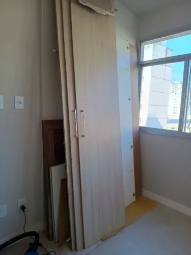 Portas de guarda-roupas em MDF