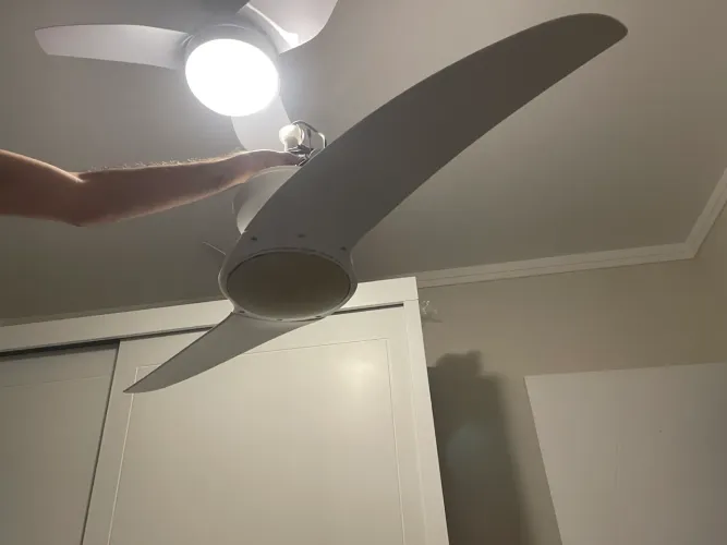 ventilador de teto Spirit modelo 203 LED na cor branca.