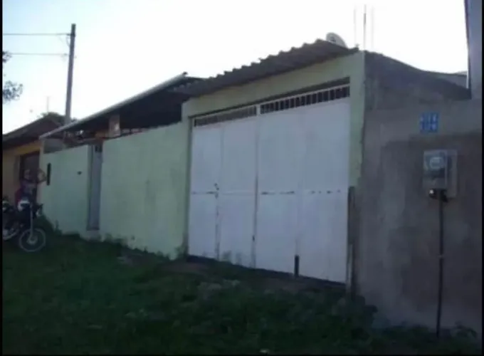 Pedra de Guaratiba, RJ Casa linear com quintal e suíte à venda