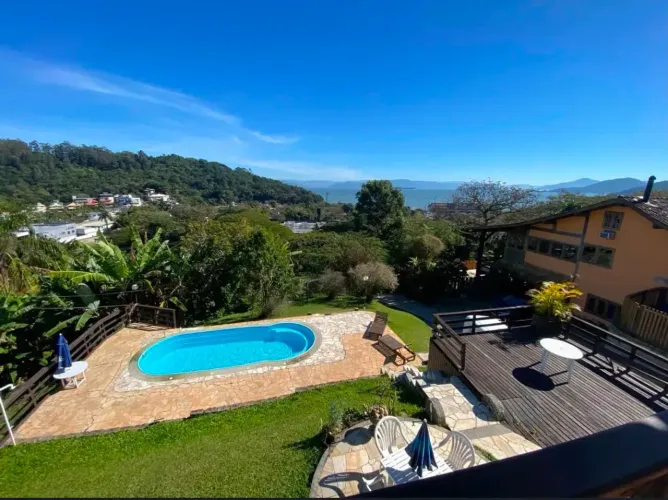 Casa de Alto Padrão com Vista para o Mar | 6 Suítes | SC-401 Florianópolis