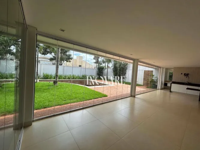 Casa com 4 dormitórios para alugar, 460 m² por R$ 29.200,00/mês - Karaiba - Uberlândia/MG