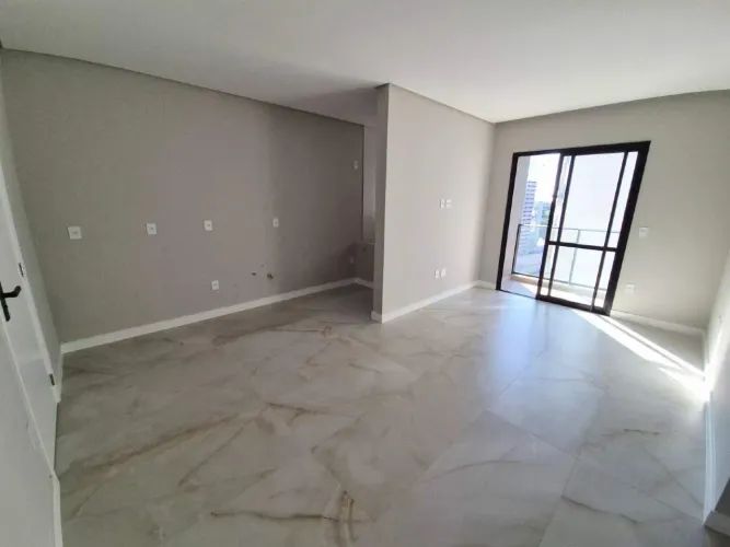 Manu Bay: 1 dormitório com 54 m² e sol da manhã na Praia Brava
