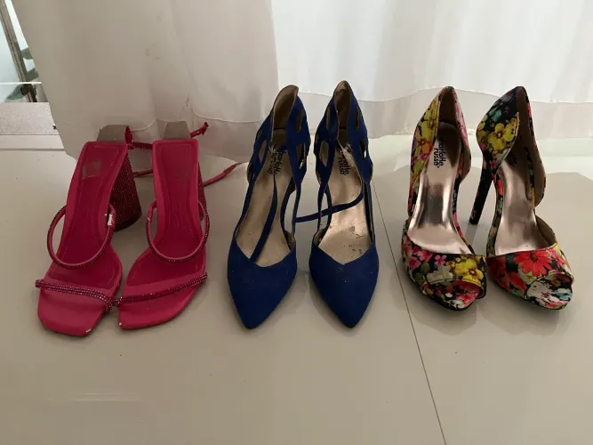 Vendo sapato feminino estado de novo 