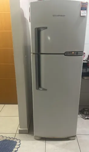 Vende-se Geladeira Brastemp