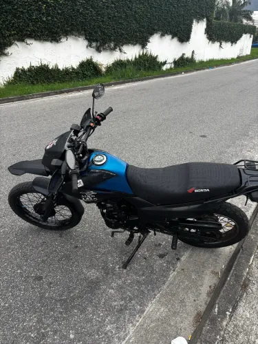 Honda bros 125