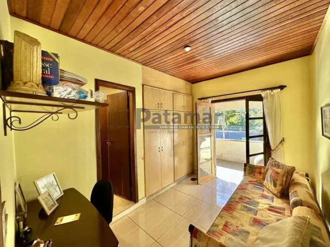 3Quartos/1suite, lareira, edícula multiuso