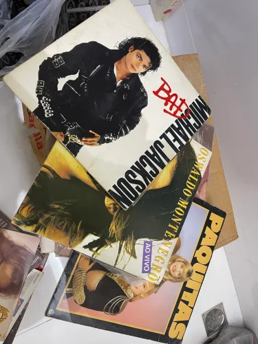 Diversos disco de vinil (Michael jackson, Paquitas, Xuxa?) raridades 