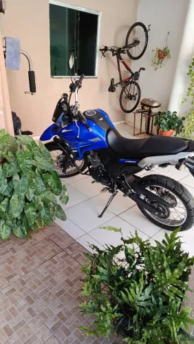 Xtz Lander 250 2021 azul filé
