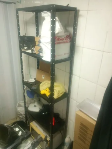 Estante de Aço