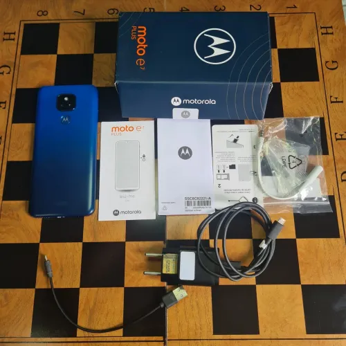 Moto E7 Plus usado