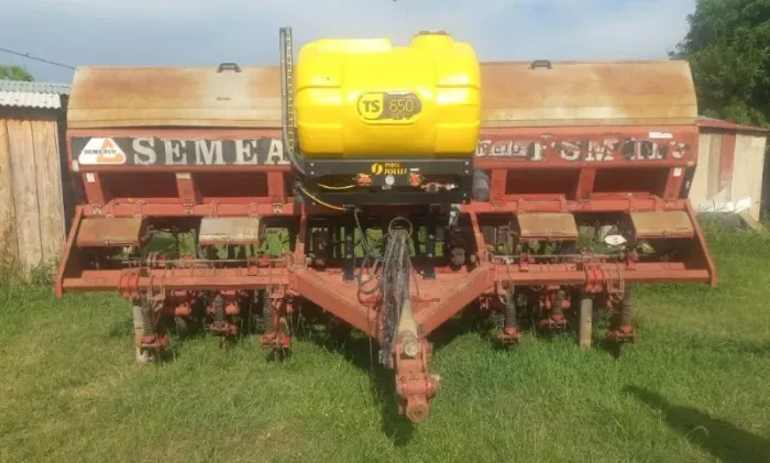 Plantadeira Semeato PSM112
