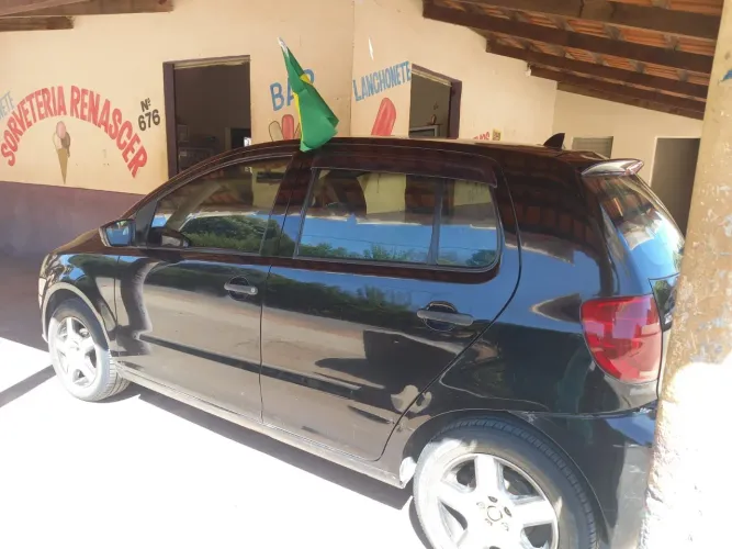 Volkswagen Fox 1.0 MI Total Flex 8V 3P 2011