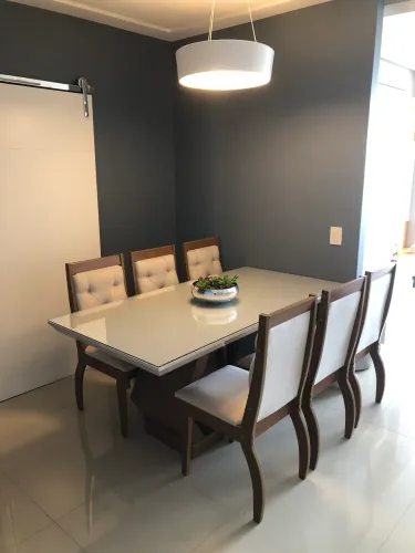 Conjunto mesa de jantar com 6 cadeiras