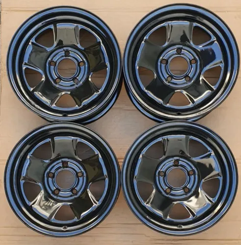 Roda TR4 - Jogo de rodas aro 15 para Pajero TR4.