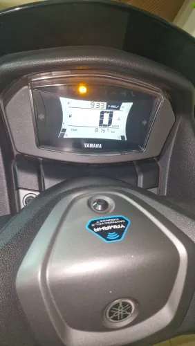 NMAX POUCO USO