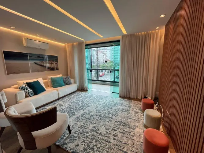 Exclusivo Triplex Mobiliado e Finamente Decorado