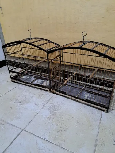 Vendo gaiola para passarinho