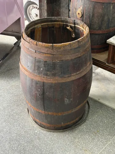 Grande barril para decoração 