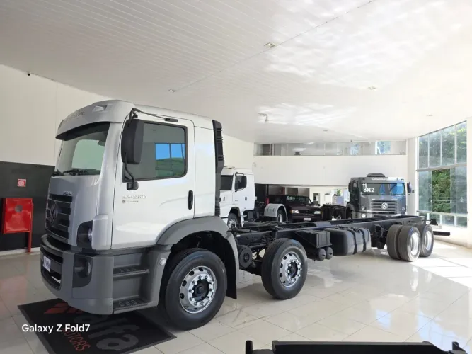 VW 24250 2012 8X2 CHASSIS