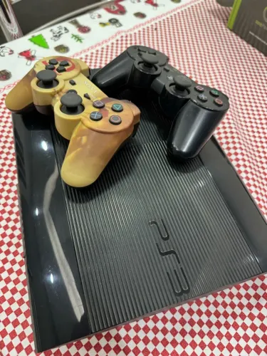 PS3 super slim original com manetes