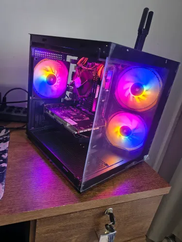 Pc gamer i5 8400 + 8 gigas ddr4 2x4 + GTX 1050ti+SSD 120 gigas+placa wi-fi