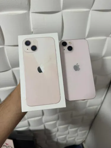 iPhone 13  na caixa 