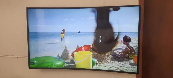 Smart TV Samsung UN48JU6700 para retirada de peças