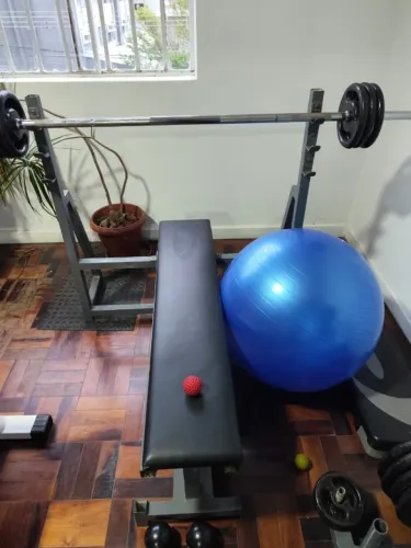 Banco de Supino Reto com Suporte - GANHE a Barra de 10 kg!