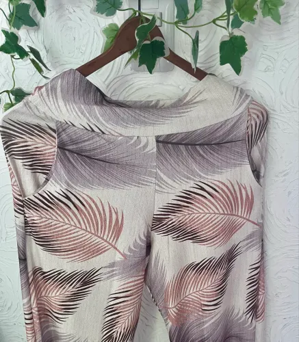 Calça em viscose e elastano feminina