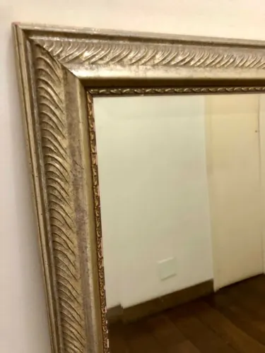 Espelho Grande Retangular com Moldura Clássica Dourada
