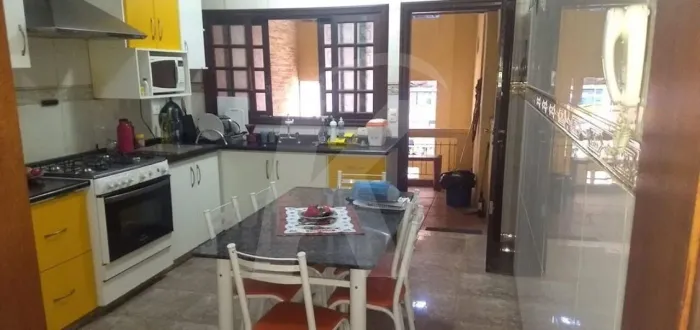 05 Dormitórios, 02 Suítes, 09 Vagas, 330,00 m² na Itaberaba