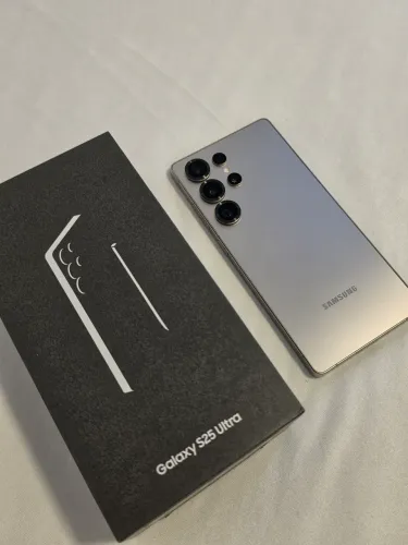 Samsung Galaxy S25 Ultra 512GB - Impecável, com Nota Fiscal