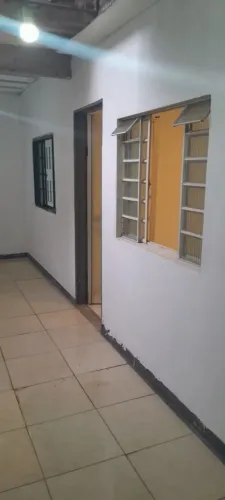 Alugo casa Riacho Fundo 2 Q.33