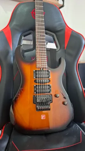 Guitarra Washburn X Series