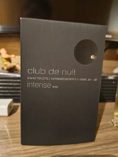Perfume Club de Nuit novo na caixa