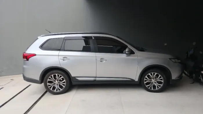 Mitsubishi Outlander 2.0 16V 160cv Aut. 2016