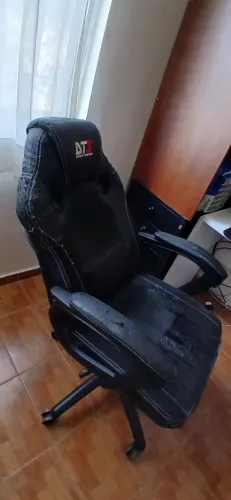 Cadeira Gamer - com defeito 