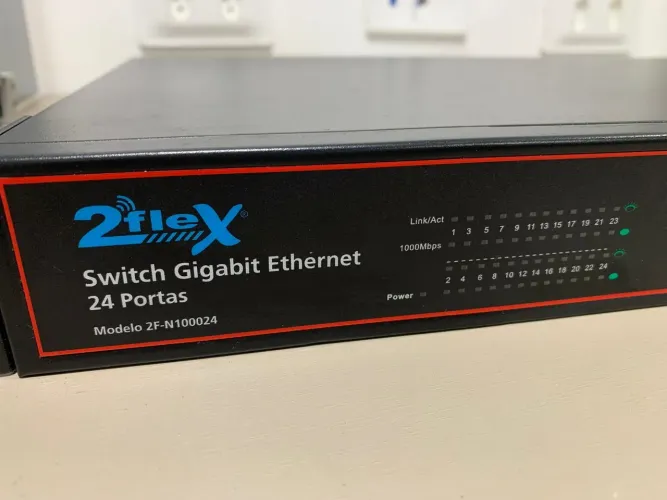 Switch Gigabit 24 Portas 2Flex 2F-N100024 Semi-Novo