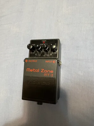 Pedal Boss Metal Zone MT-02