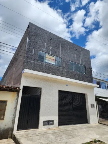 ALUGO 2 GALPÕES DE 320m² no Bairro Canaã - 3650,00 cada. 8mx40m.
