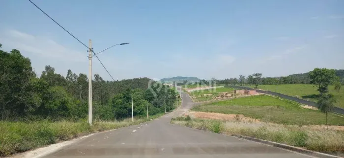 Terreno à venda em Corumbataí.