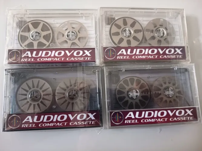 Fitas cassete AUDIOVOX novas e Lacradas