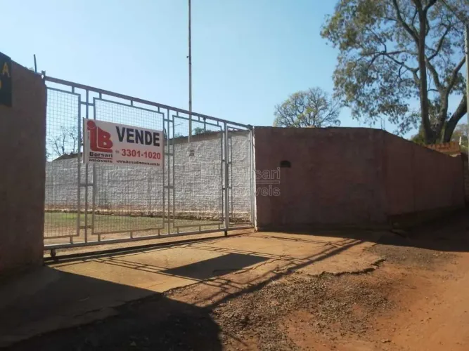 Venda de Casas / Área de Lazer na cidade de Araraquara